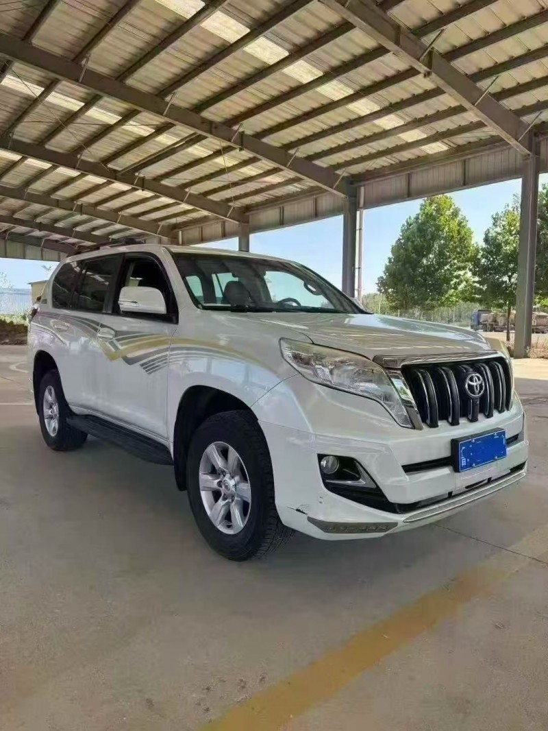 青岛15年丰田普拉多2