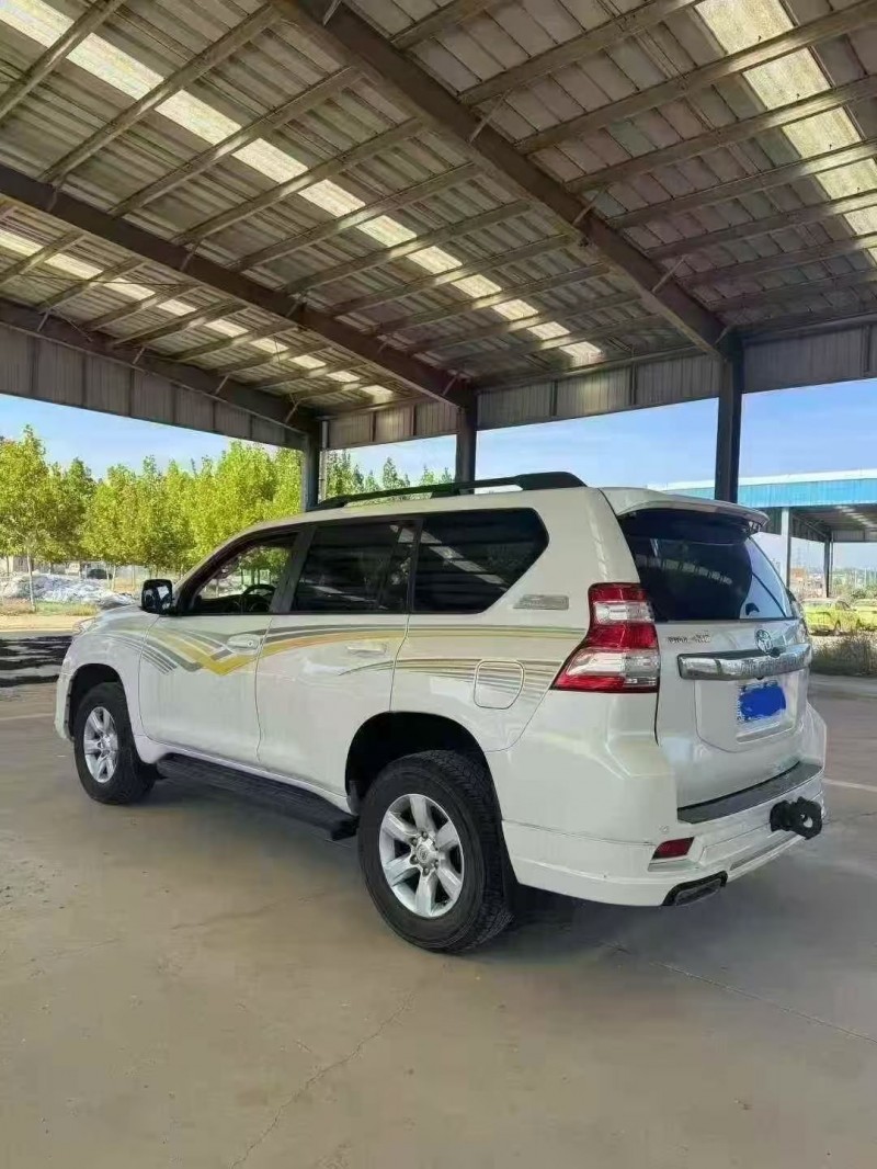 青岛15年丰田普拉多9