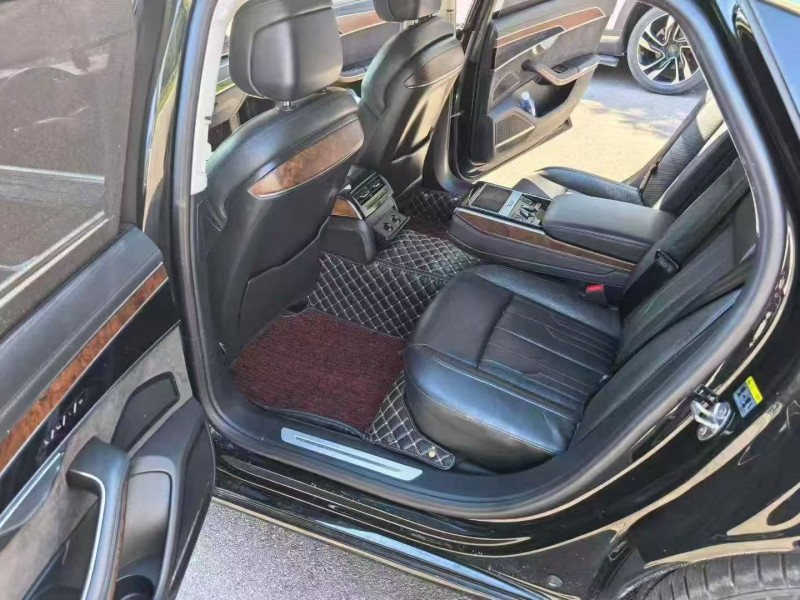 桂林20年奥迪A8L4