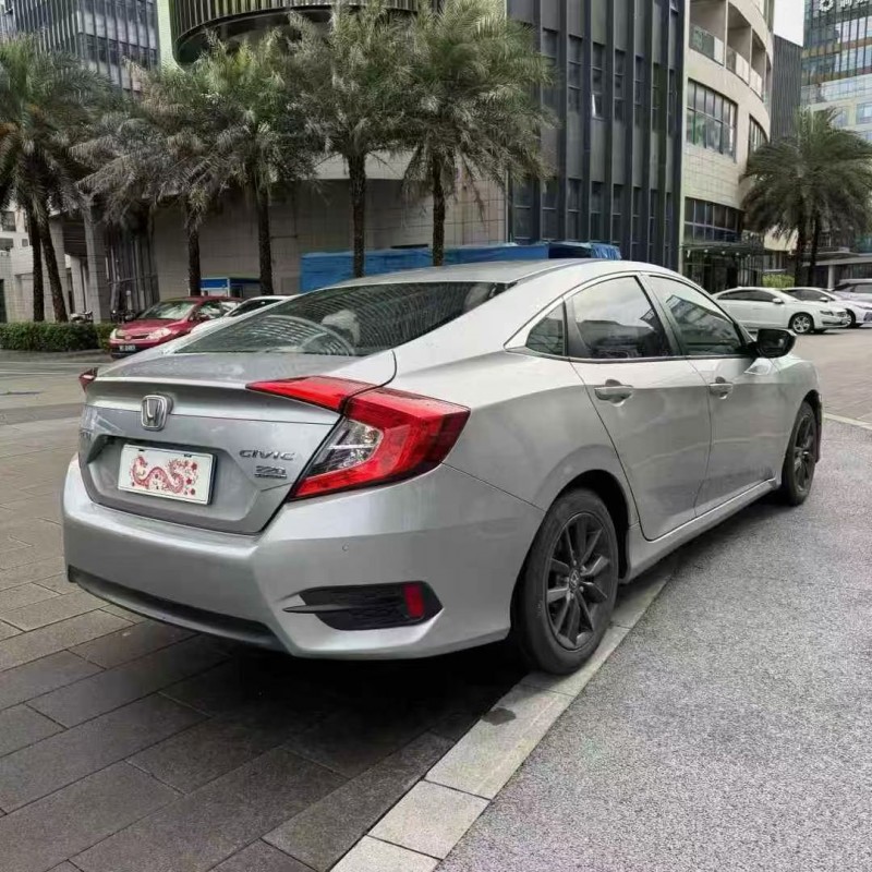 佛山21年本田思域7