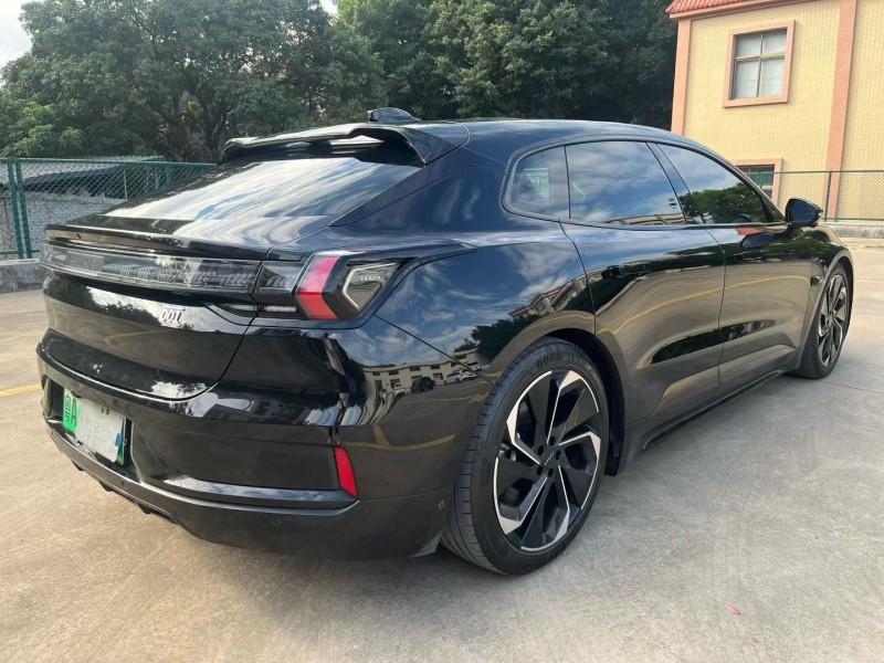 中山24年极氪汽车0015