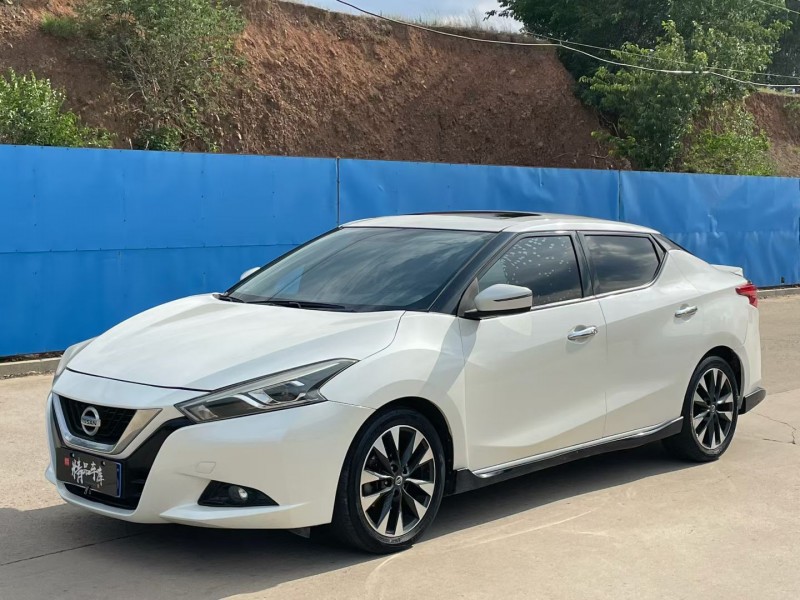 青岛20年日产蓝鸟2