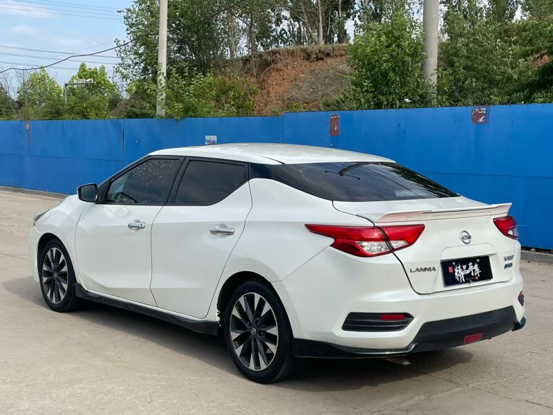 青岛20年日产蓝鸟7