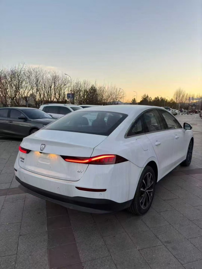 唐山25年荣威D74