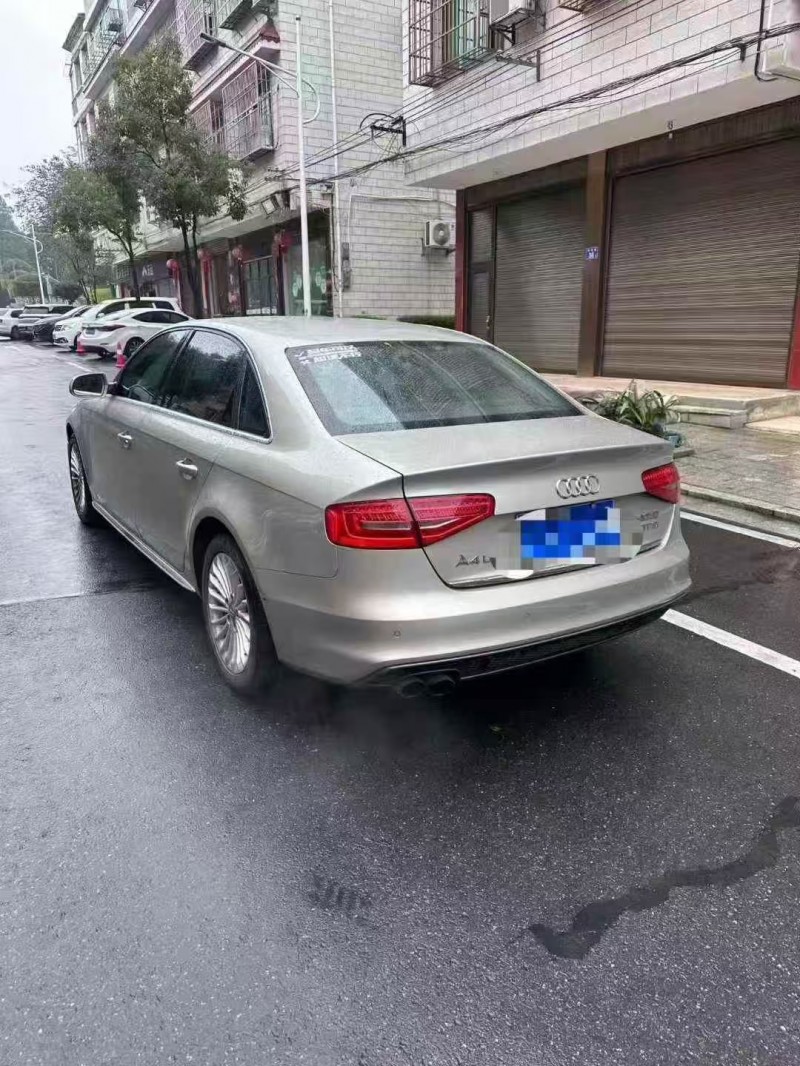 长沙16年奥迪A4L7