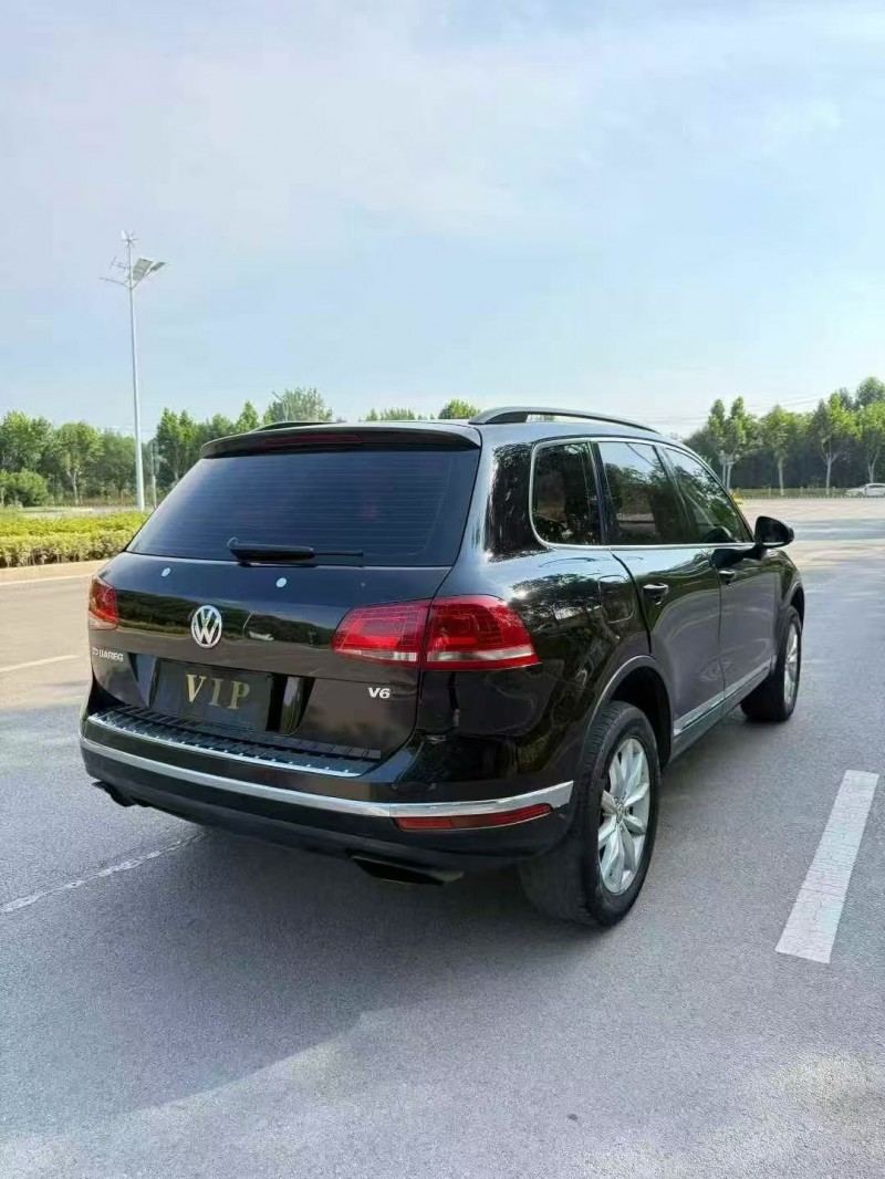 青岛17年大众途锐7