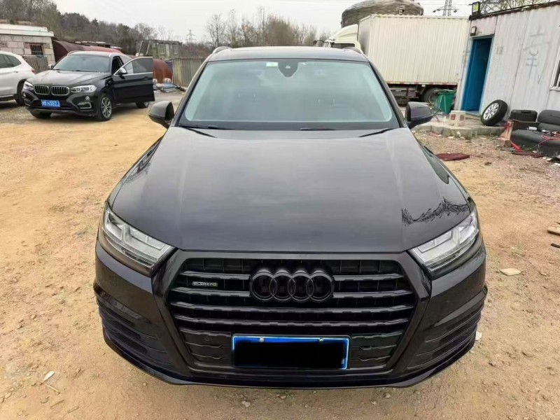 青岛18年奥迪Q71