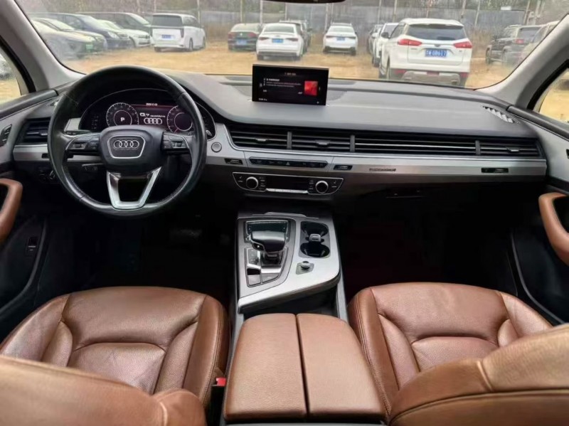 青岛18年奥迪Q74