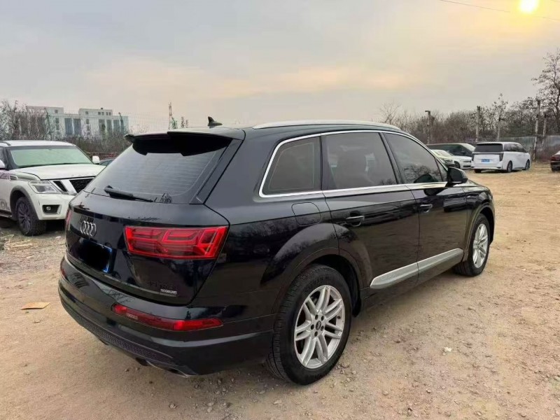 青岛18年奥迪Q79