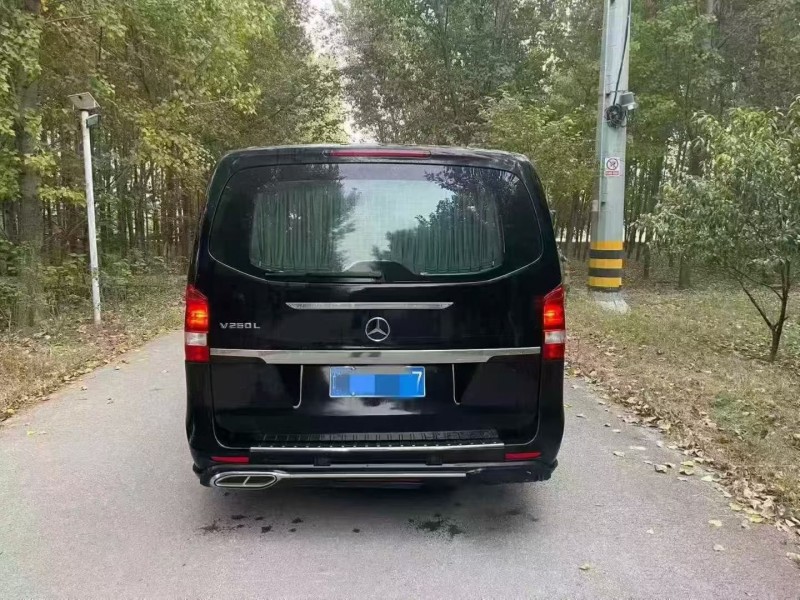 烟台20年奔驰威霆8