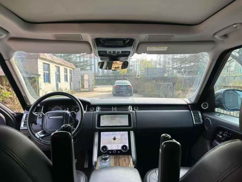 烟台18年路虎揽胜行政4