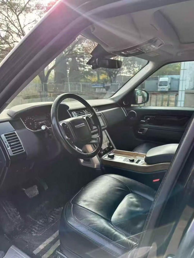 烟台18年路虎揽胜行政6