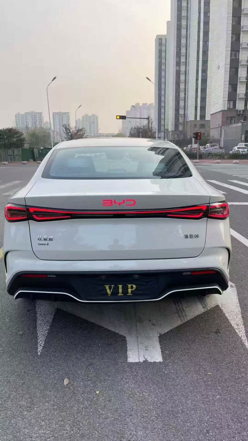 淄博25年比亚迪海豹8