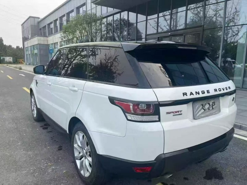 衡阳14年路虎揽胜运动5