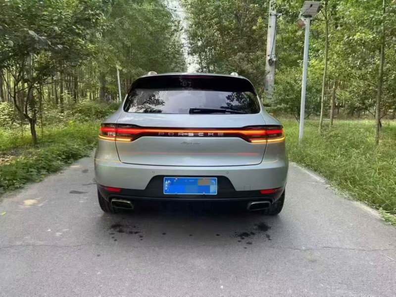 枣庄19年保时捷Macan9