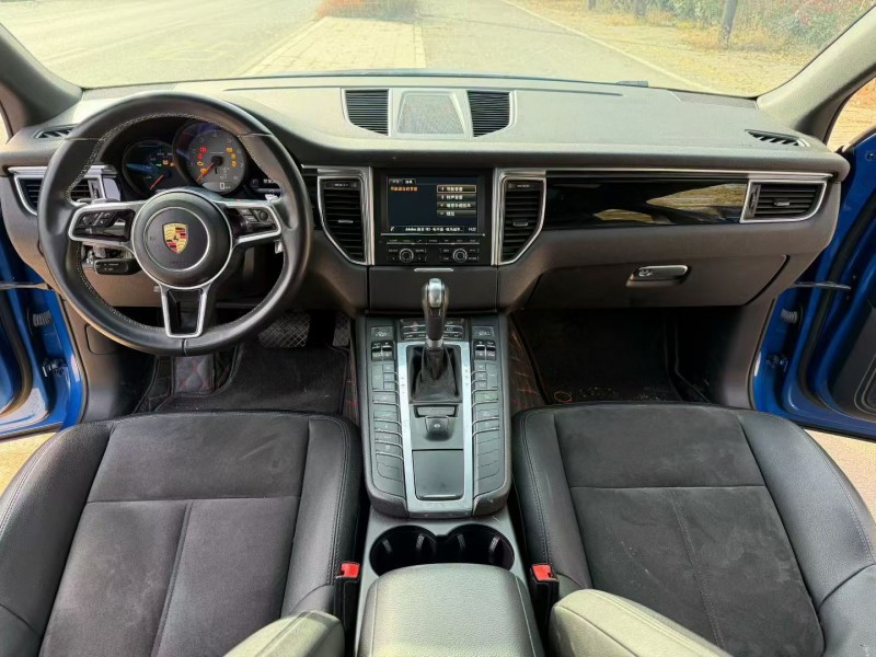 枣庄16年保时捷Macan5