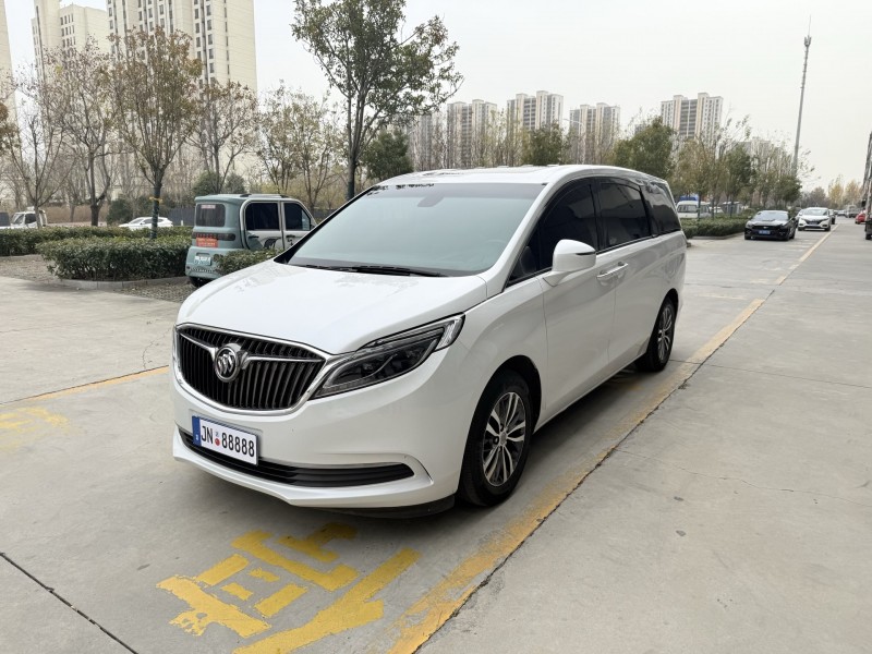 济宁19年别克GL82