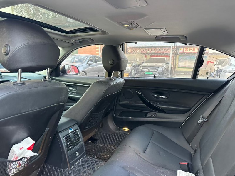 淄博16年宝马3系6