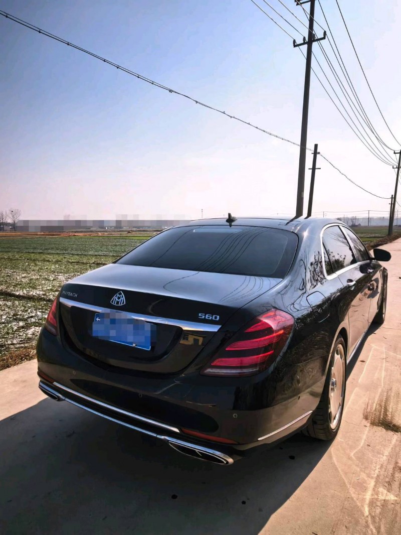 徐州17年奔驰迈巴赫S级4