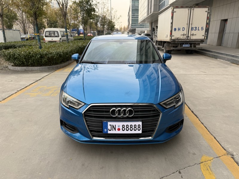 济宁18年奥迪A31