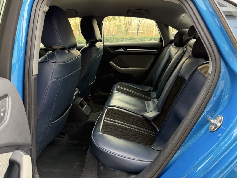 济宁18年奥迪A36