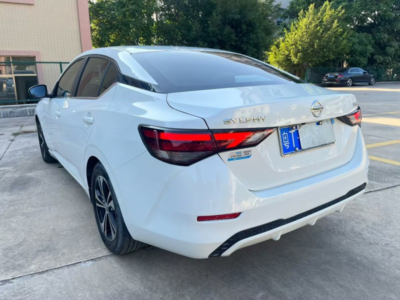 中山21年日产轩逸4