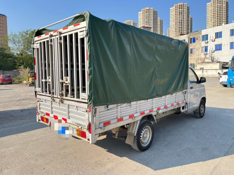 中山25年五菱汽车荣光5