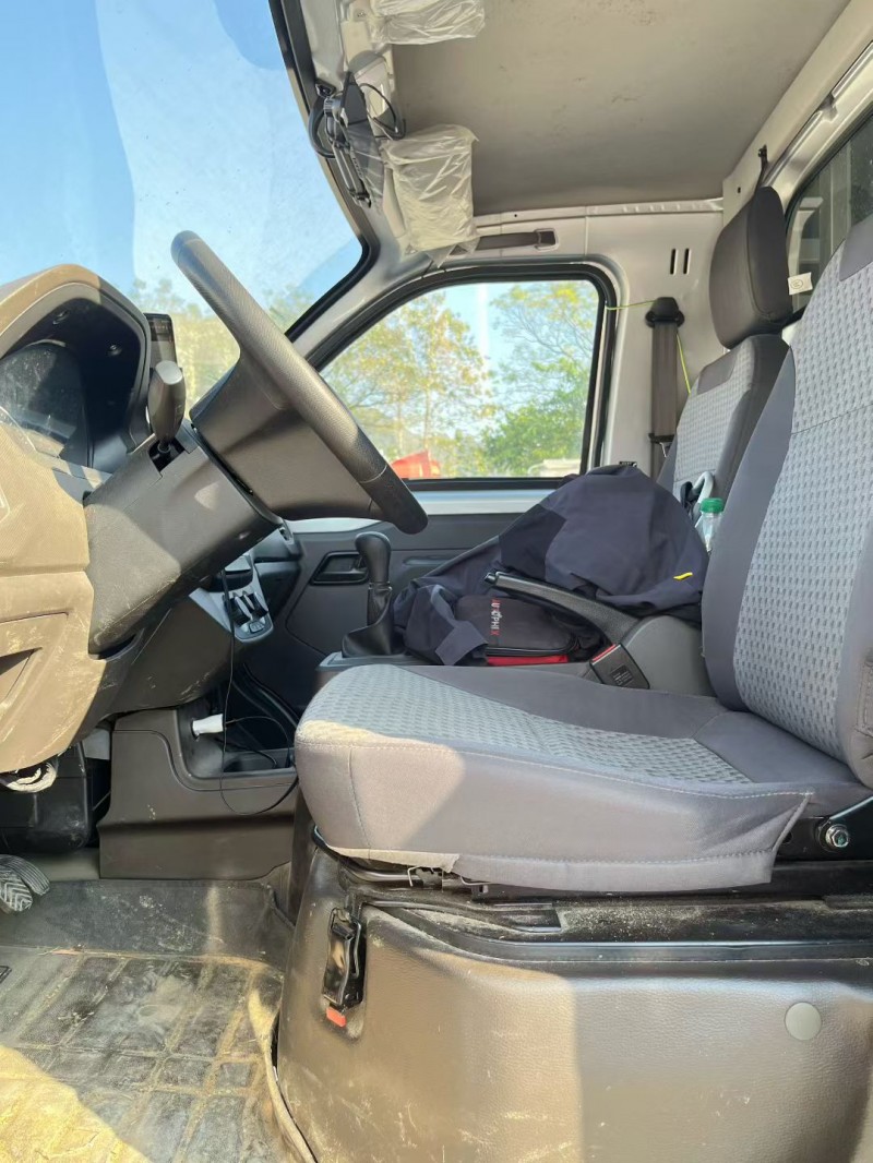 中山25年五菱汽车荣光6