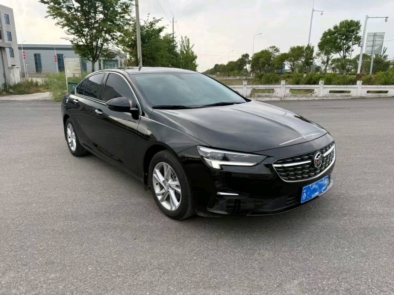 徐州22年别克君威3