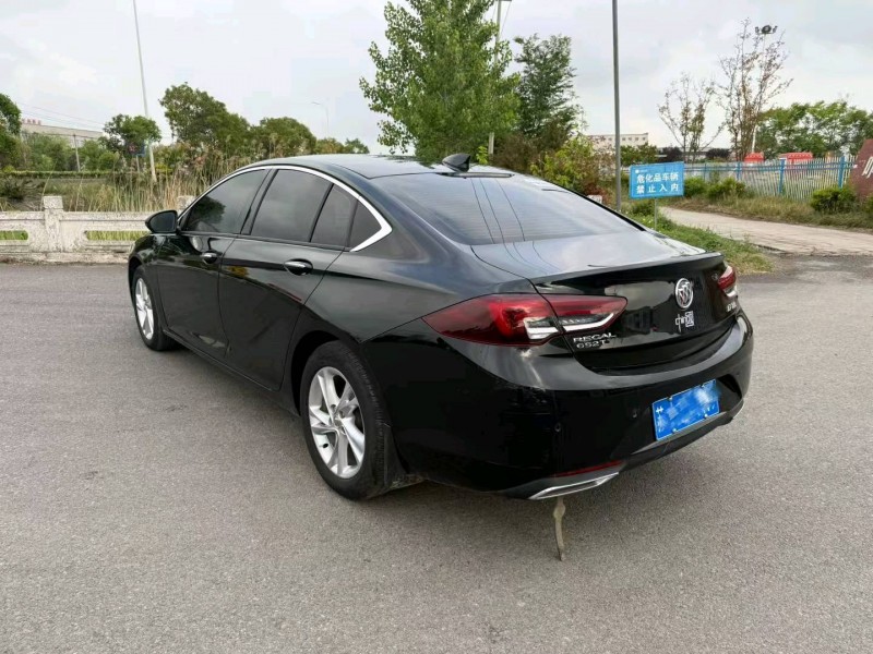 徐州22年别克君威7