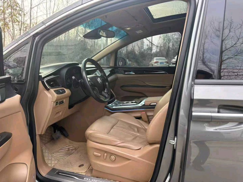 徐州18年别克GL86