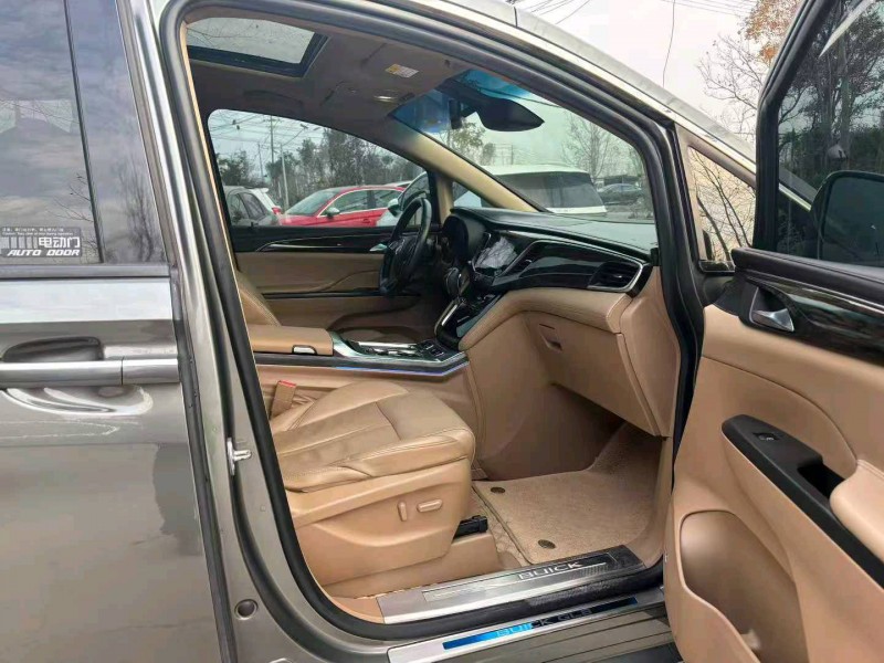 徐州18年别克GL87