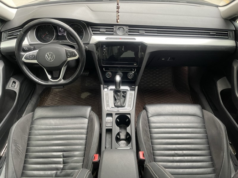 济宁22年大众迈腾6