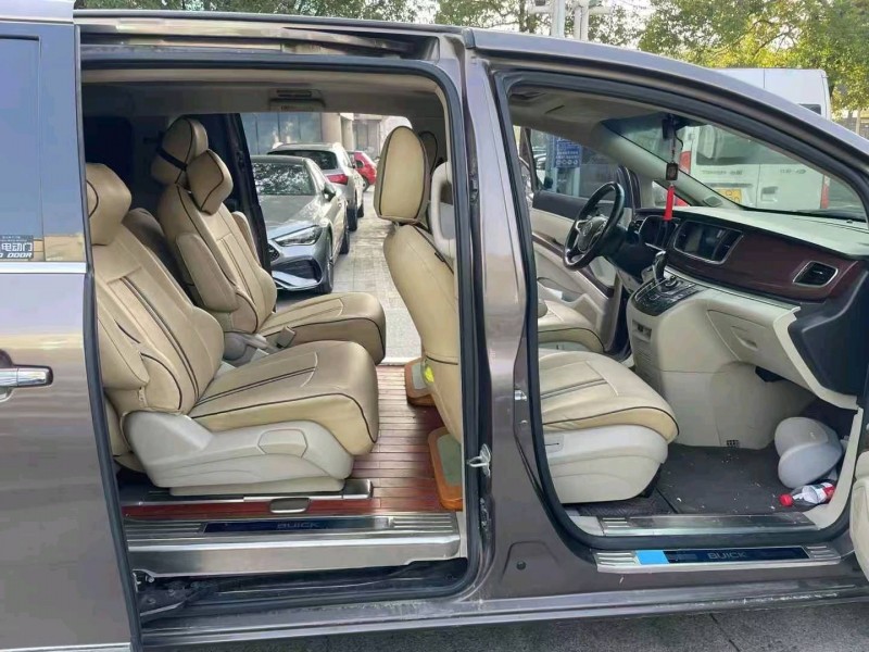 常州18年别克GL84