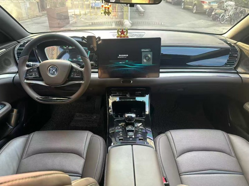 广州21年比亚迪汉DM4