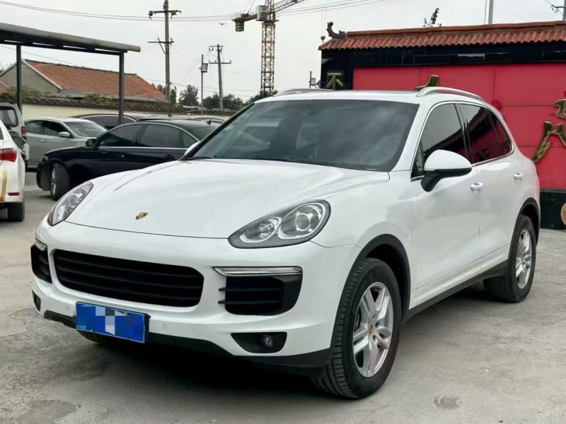 淄博17年保时捷卡宴2