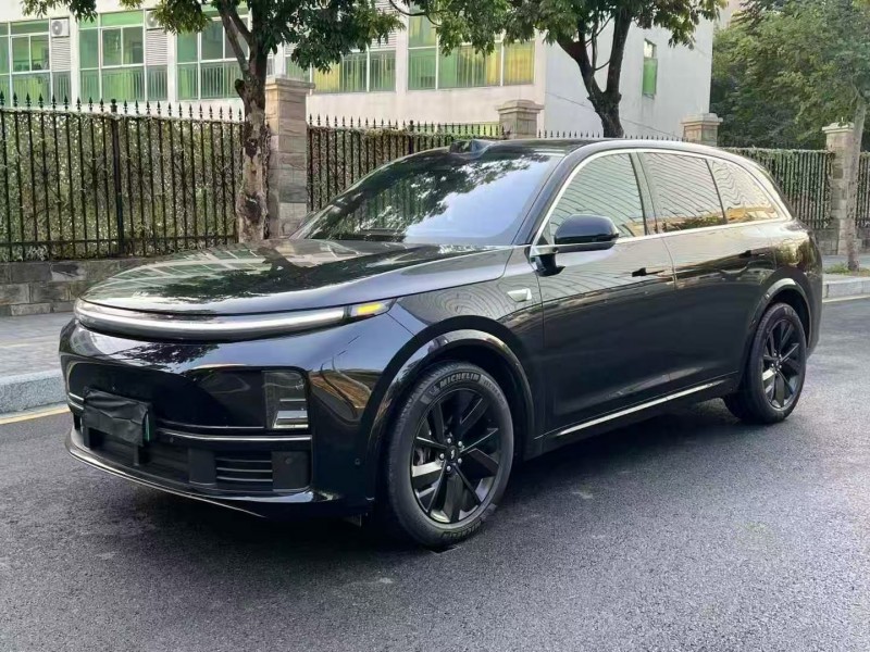 广州23年理想L73