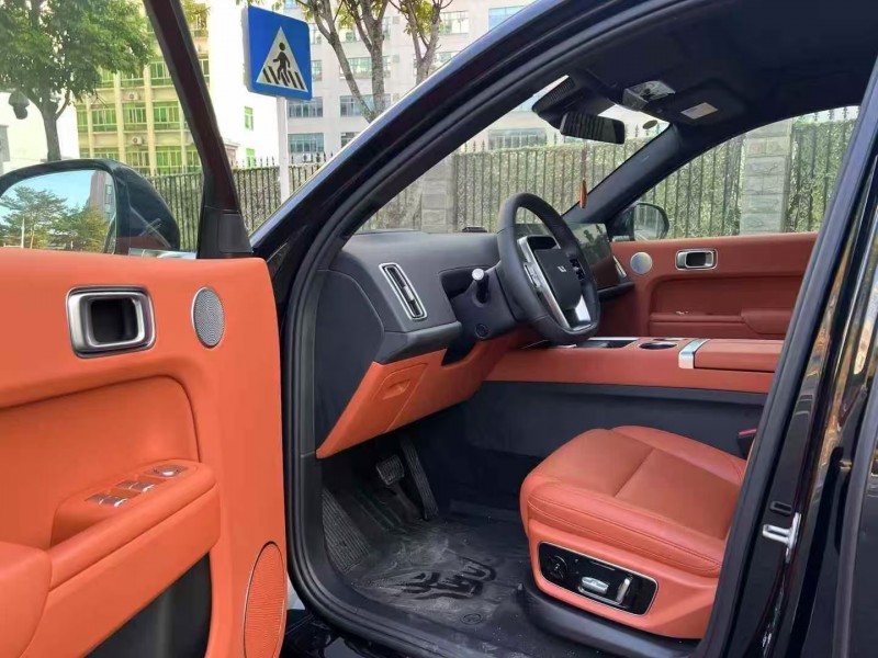 广州23年理想L76