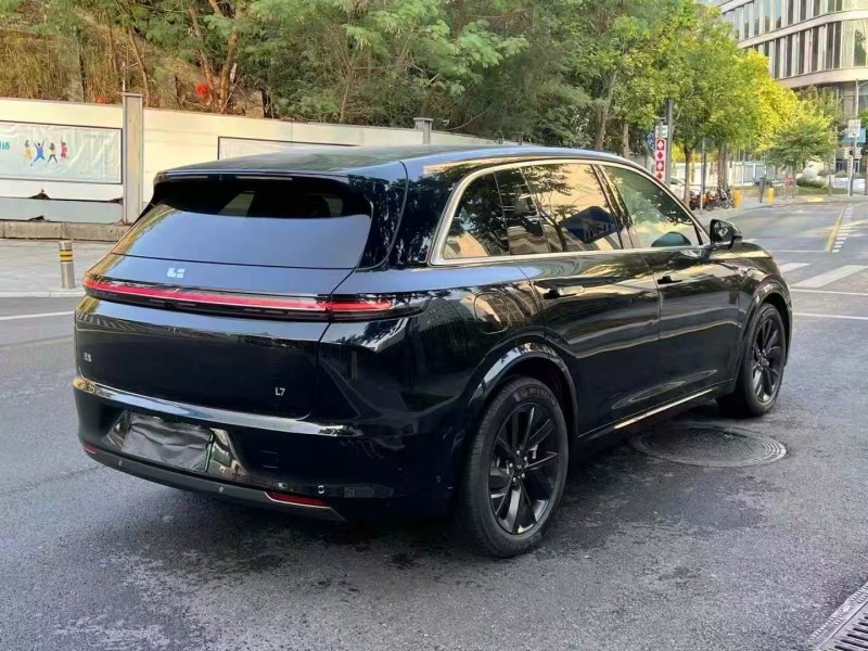 广州23年理想L78