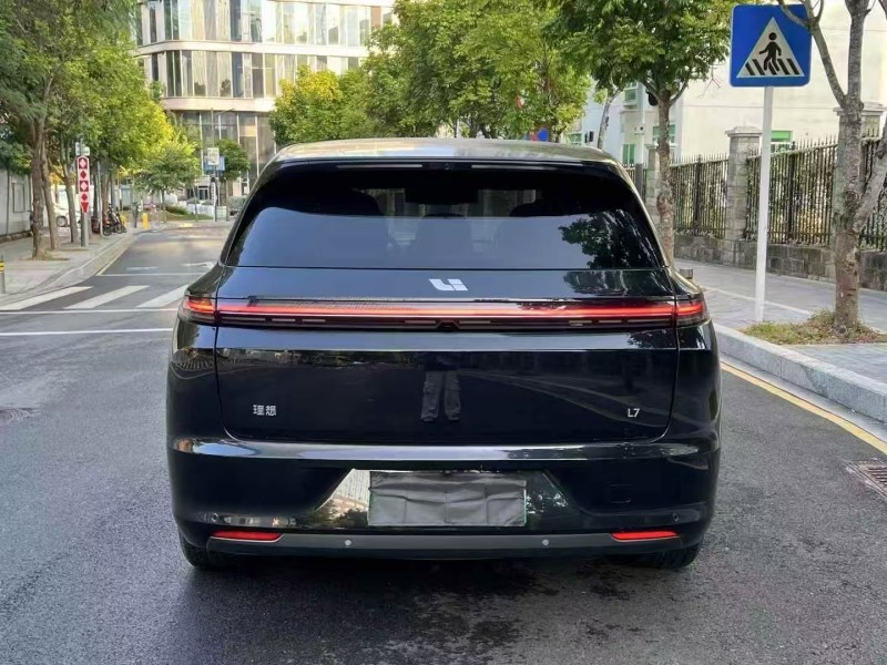 广州23年理想L79