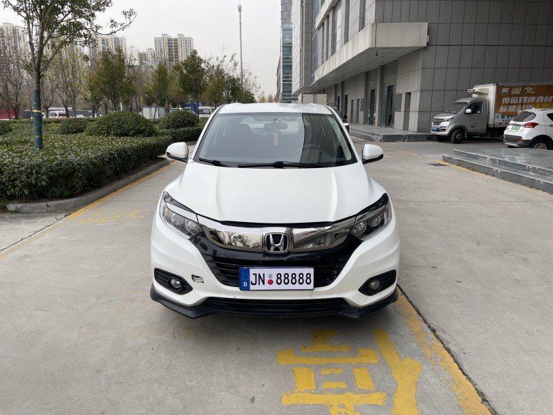 济宁21年本田缤智1