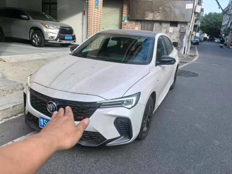 广州23年别克威朗1