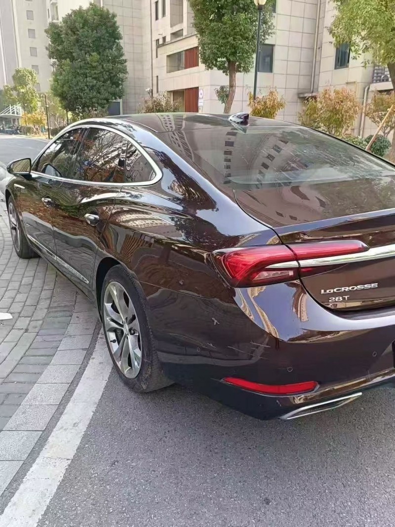 常州20年别克君越8