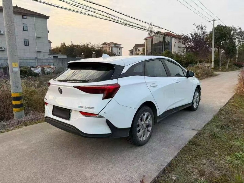 嘉兴24年别克微蓝8