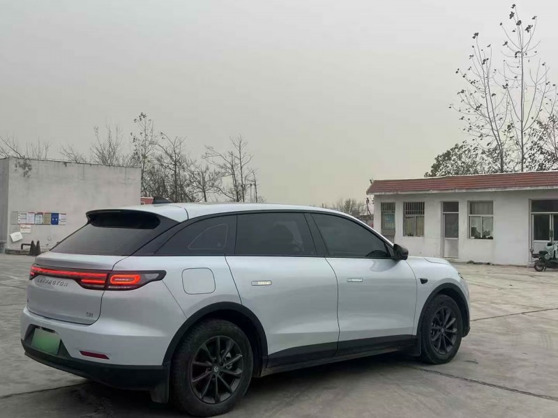 菏泽23年零跑汽车C117