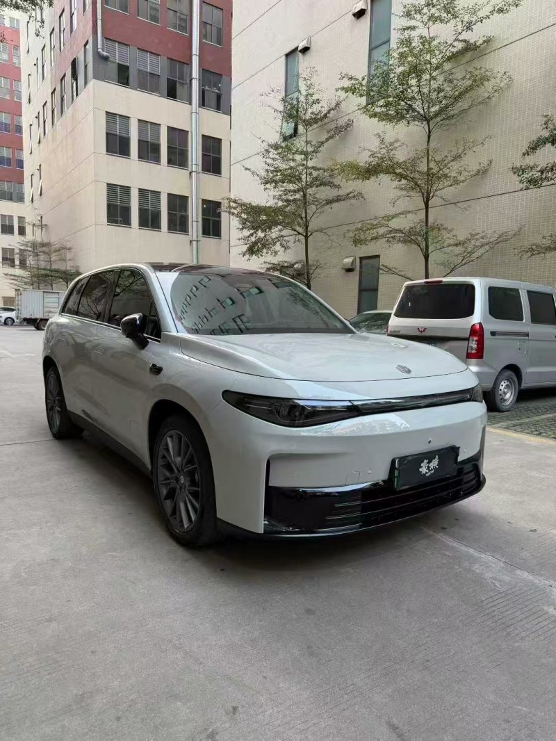 广州24年零跑汽车C102