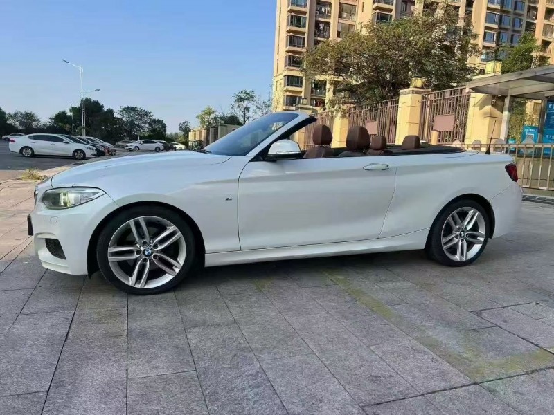 新余17年宝马2系3