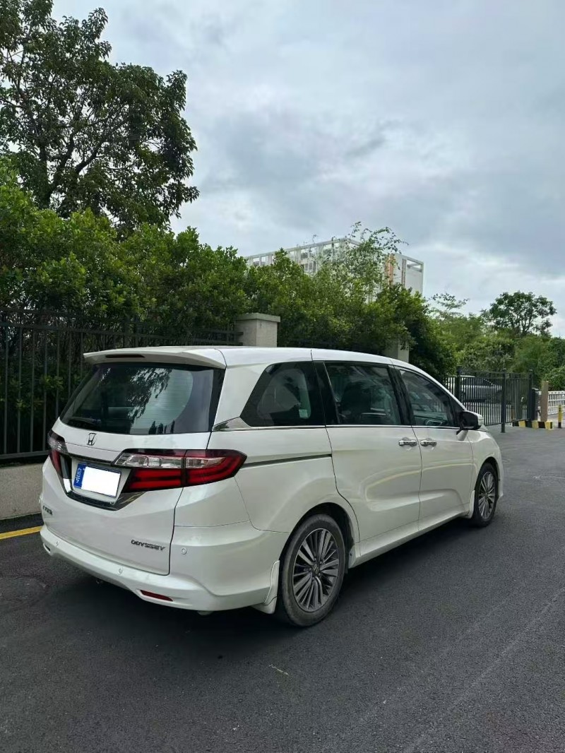 广州19年本田奥德赛8
