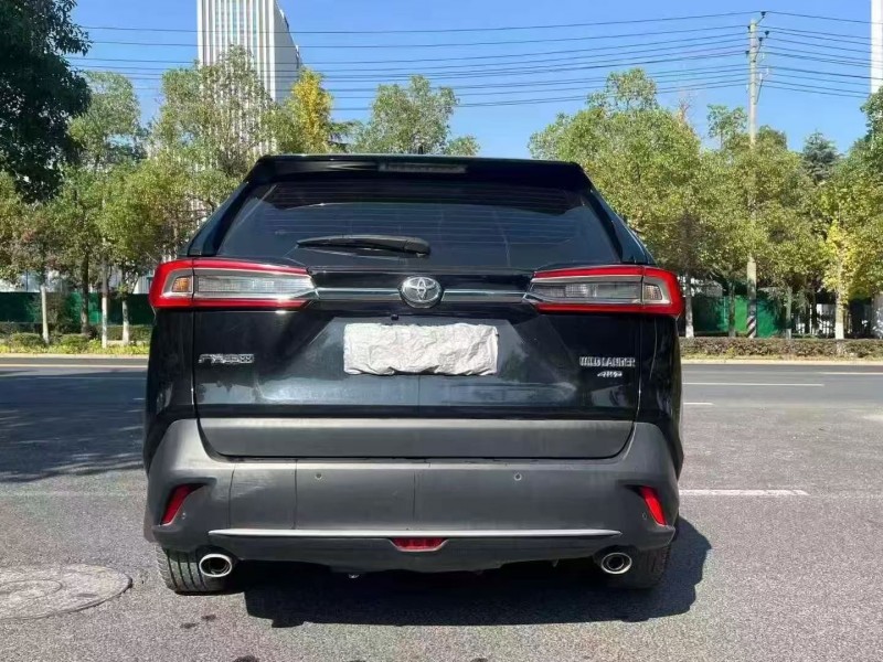 青岛22年丰田威兰达9