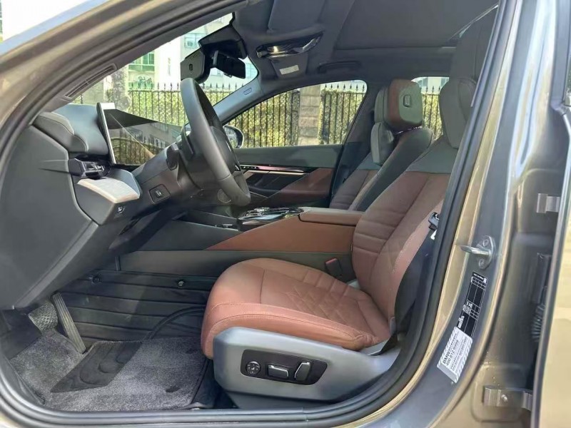 广州25年宝马5系6